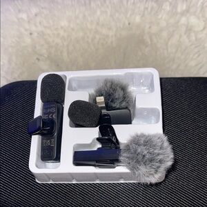 Wireless Microphone Set with Windshields